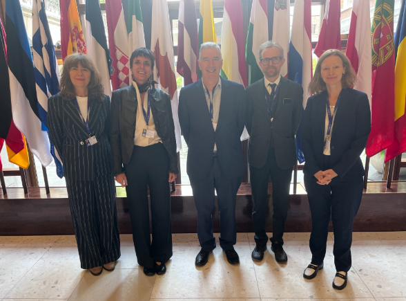 Left to right: Professor E. Staksrud (Oslo), Prof. Giovanna Mascheroni (Università Cattolica, Milano), Professor Emeritus Brian O’Neill (TU Dublin), Dr. Kjartan Ólafsson (University of Akureyri, Iceland) and Prof. Aphra Kerr (UCD). 